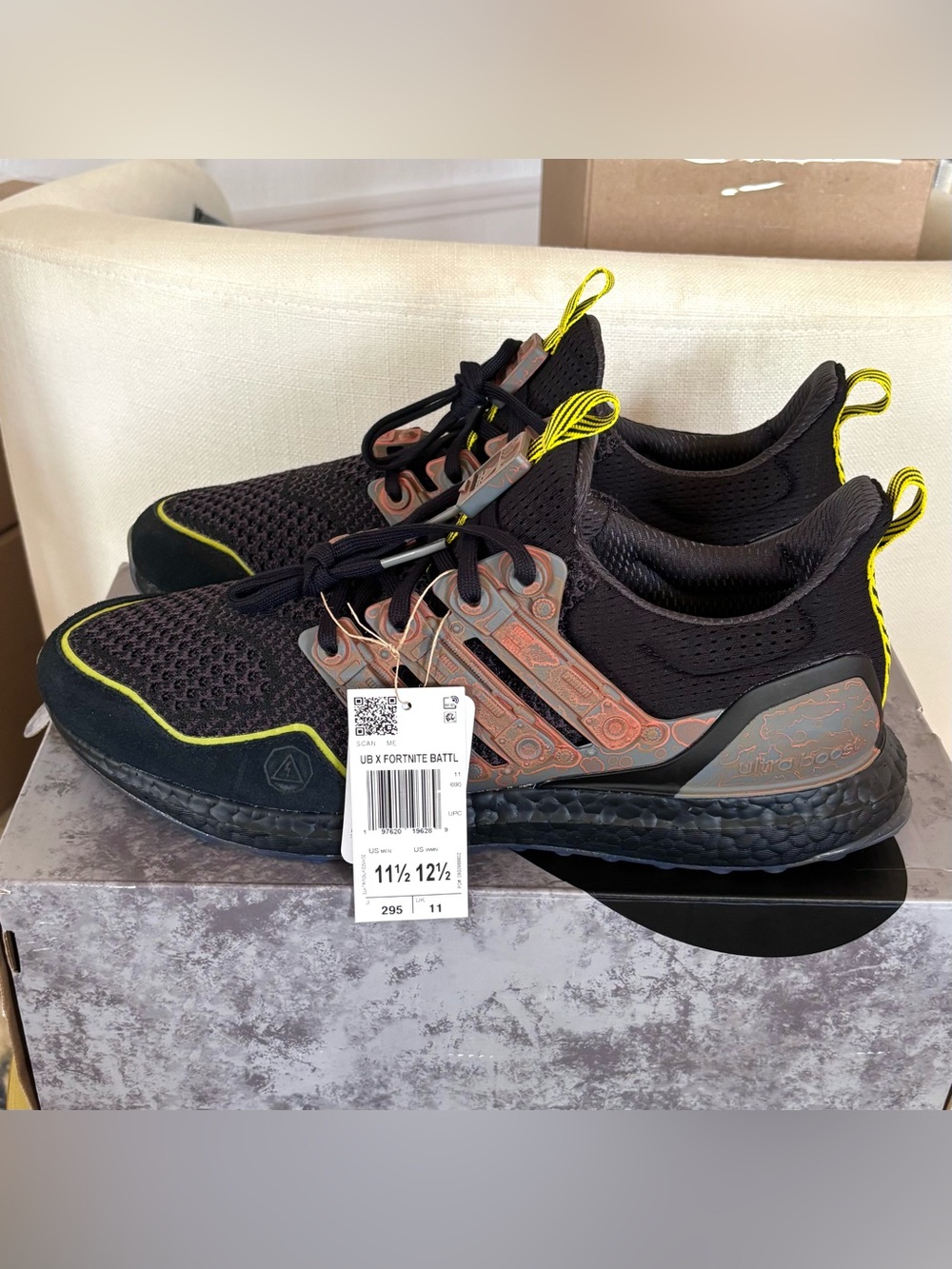 ADIDAS FORTNITE UltraBoost 1.0 Battle Bus Black Mens Size 11.5 JQ0718 Sneakers